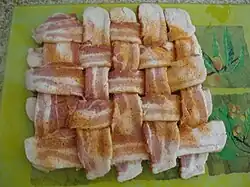 Base de bacon trançado