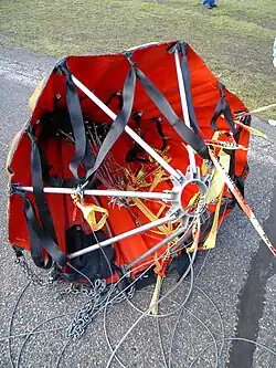 Um Bambi Bucket para ser pendurado num helicóptero