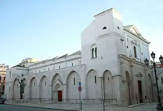 Basílica do Santo Sepulcro em Barletta