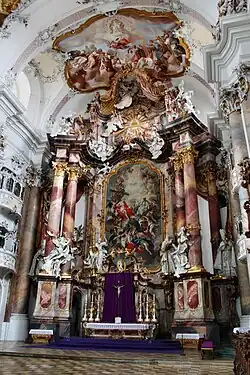 Reinterpretações rococó da ordem coríntia no altar-mor da igreja da abadia de Ottobeuren, Alemanha, por Johann Michael Fischer, 1748-1754[12]