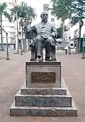 Monumento ao centenário de Bento Quirino