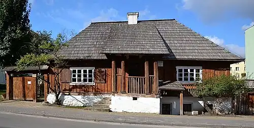 Casa de produção de peneiras do início do século XIX, hoje museu ao ar livre Zagroda Sitarska