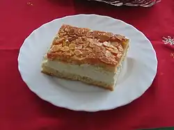 Bolo picada de abelha / Bienenstich.