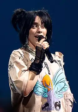 Billie Eilish, quem executa "What Was I Made For?" on the soundtrack