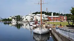 Uma vista exterior do museu em Uddevalla