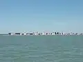 Cidade vista a partir do Golfo do México