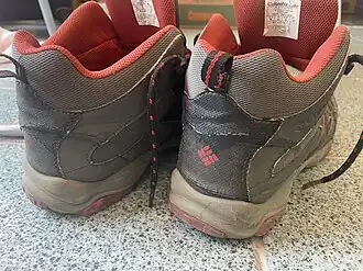 Bota Columbia Median Ridge Mid Masculina feita no Vietnã