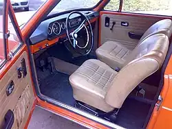 Posto de condução do veículo