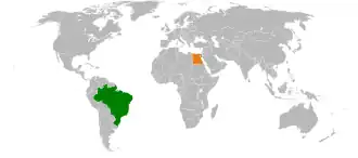 Mapa indicando localização do Brasil e do Egito.
