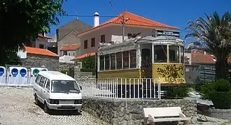 Elétrico da Carris, de Lisboa, (ex-CCFL 546) feito monumento em Maçainhas