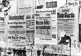 Cartazes da Ação de Março na prefeitura de Plauen