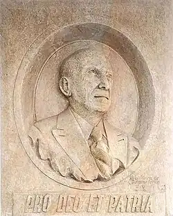 Busto do Professor Mansur Guérios