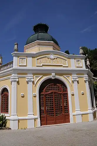 Buvete nas Termas da Curia