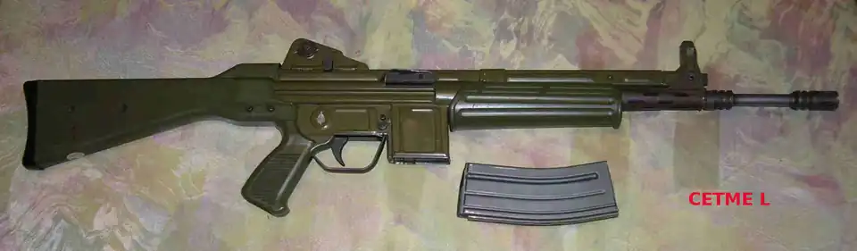 Vista lateral direita do CETME L