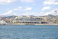 Palais des Festivals et des Congrès em Cannes, sede do Festival Eurovisão da Canção 1959 e do Festival Eurovisão da Canção 1961