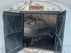 Entrada da masmorra onde homens escravizados ficavam presos