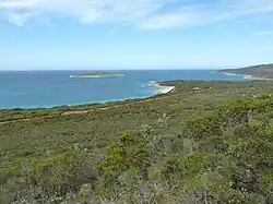 Cabo Riche e Ilha Cheyne, vistos do Monte Melville, nas proximidades