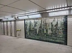 Decoração em cerâmica de faiança (azulejo) do pintor Manuel Cargaleiro