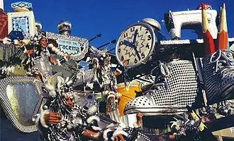 Detalhe da alegoria do Shopping Boitatá.