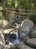 A cascata da praça.