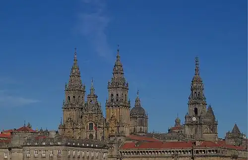 A catedral vista de sudoeste (lado da Fachada do Obradoiro)