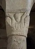 Homem a rezar, capitel de Saint Benigne de Dijon.