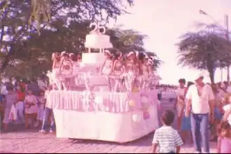 Desfile cívico na cidade