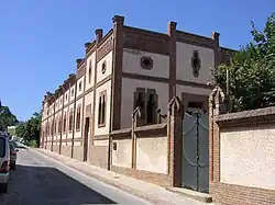 Centre Cultural Sant Lluís, de Francesc Berenguer i Bellvehí (1915-1917).