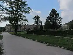 (Edifício n.º 47), atualmente a casa de máquinas do hospital