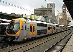 Um trem double-decker em Sydney, Austrália.