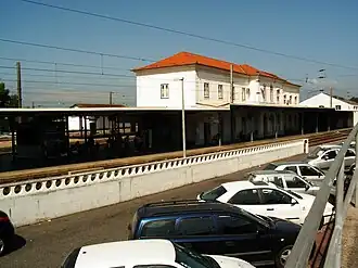 Estação Velha de Coimbra, junto ao limite com a vizinha freguesia de Santa Cruz