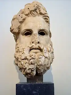 Detalhe de uma cabeça colossal de Zeus, período helenístico