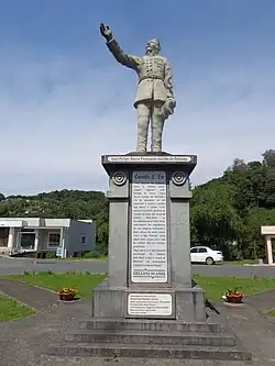 Monumento em homenagem ao Conde d'Eu