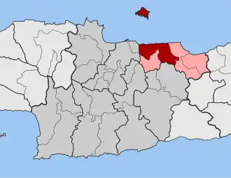 Localização da unidade municipal de Gúves (vermelho) no município de Chersonissos (rosa) e na unidade regional de Heraclião
