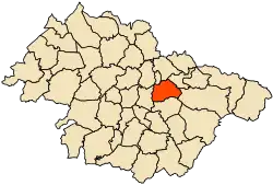 Localização da cidade dentro da província de Mascara