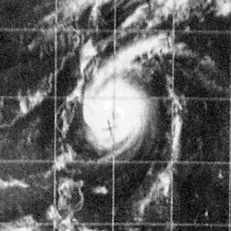 imagem ilustrativa de artigo Tufão Della (1968)