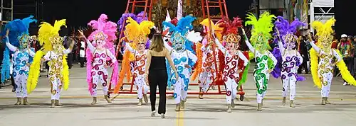 Abertura do desfile da Escola de Samba Unidos de São Lucas em 2011
