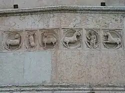 Pormenor do batistério de Parma