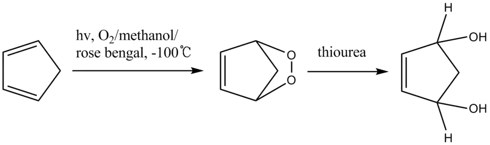 Redução de peróxido cíclico.