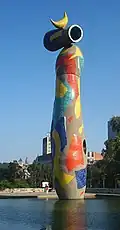 Escultura Dona i Ocell no Parc Joan Miró