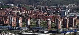 Vista das Torres de San Vicente em Baracaldo