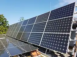 Placa solar fabricada na Malásia