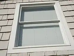 Janela em guilhotina dupla