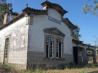 Antigo edifício do Apeadeiro de Lourido, em 2009
