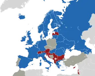 Um mapa colorido dos países da Europa