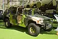 Veículo militar Eastwind EQ2050 / Dongfeng EQ2050, uma cópia do Humvee.