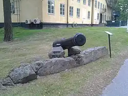O canhão Eda, em memória da artilharia em Kristinehamn