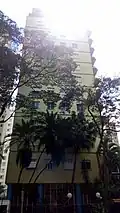 Fachada da torre principal vista da Avenida Higienópolis