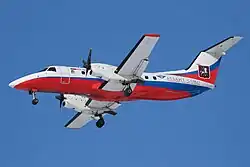 Um Embraer EMB-120 Brasilia no Aeroporto Vnukovo em 2009.