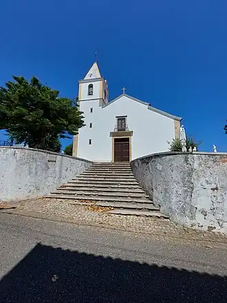 Escadaria de acesso à Igreja da freguesia do Beco